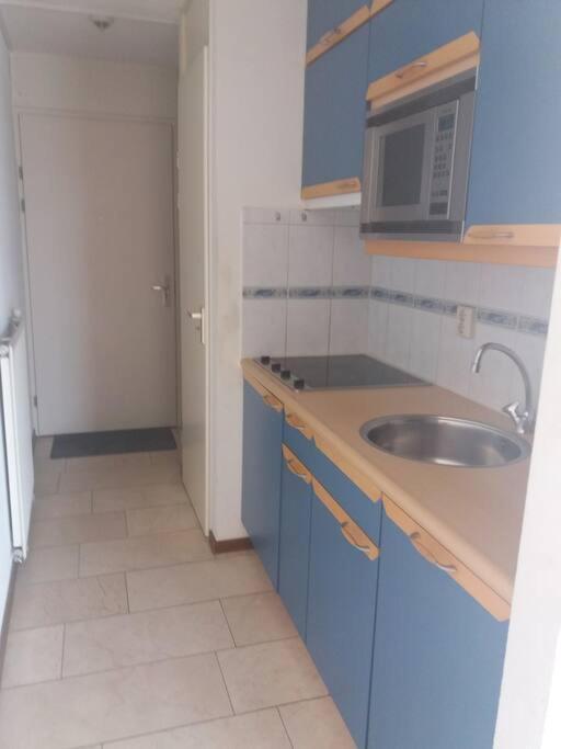 Beach Apartment +/- 5 Minutes To Sea, Self Checkin Джулианадорп Екстериор снимка